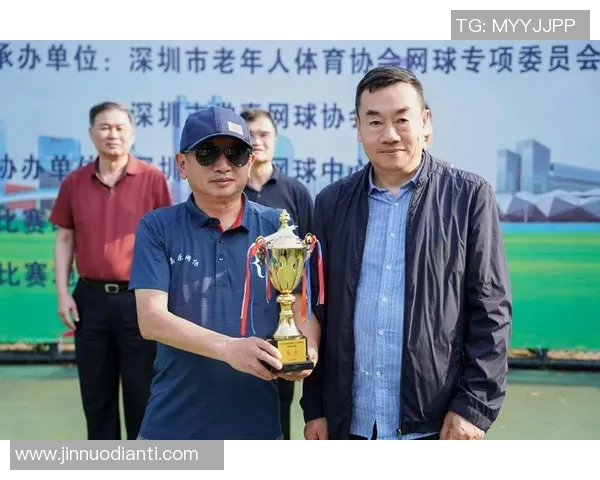 深圳网球队团队协作引发热议球员间默契与竞争的微妙平衡